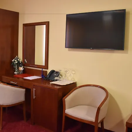 Riva לינה וארוחת בוקר