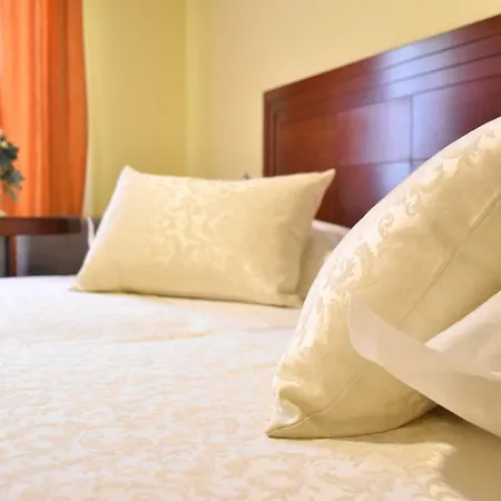 לינה וארוחת בוקר Riva