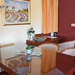 Riva 4*
