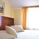 Riva 4* Makarska