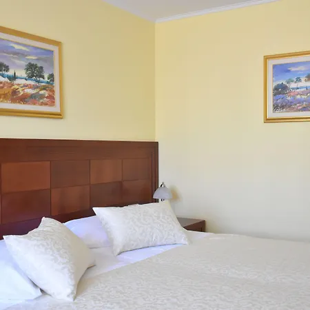 Frühstückspension Riva 4*