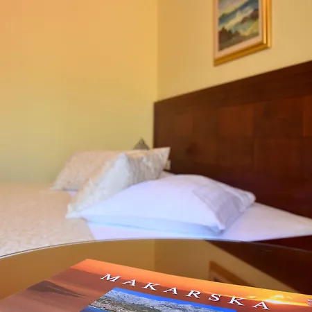 Frühstückspension Riva Makarska