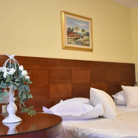 Riva Frühstückspension 4*