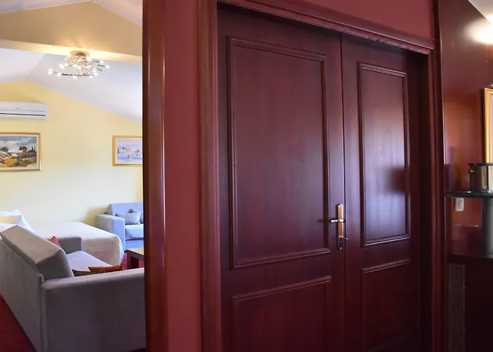 里瓦别墅酒店 马卡尔斯卡