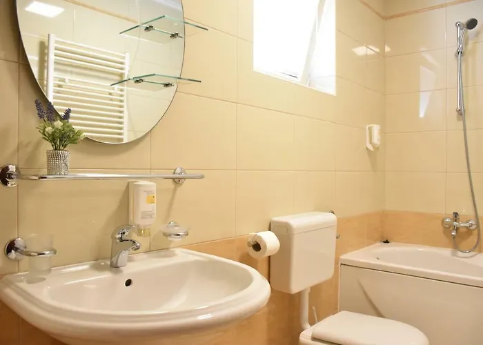 Riva Bed & Breakfast 4*