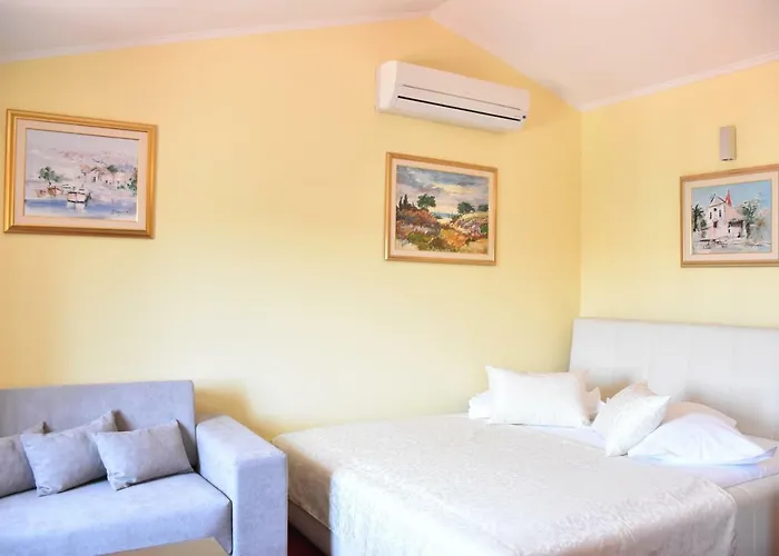 Bed & Breakfast Riva Makarska