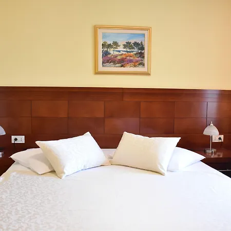 Riva 4* Makarska