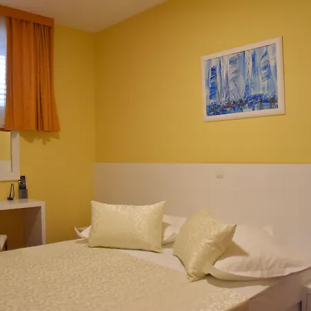 Nocleg ze śniadaniem Riva 4*