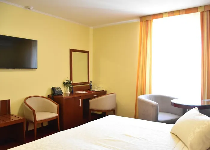 Riva 4* Μακάρσκα